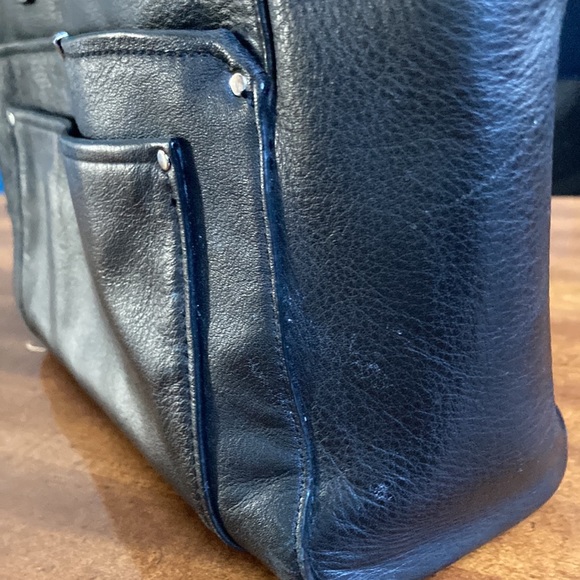 Authentic Coach Handbag. - Picture 11 of 11